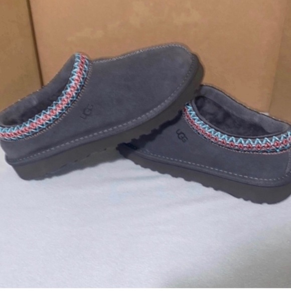 UGG Shoes - UGG TASMAN